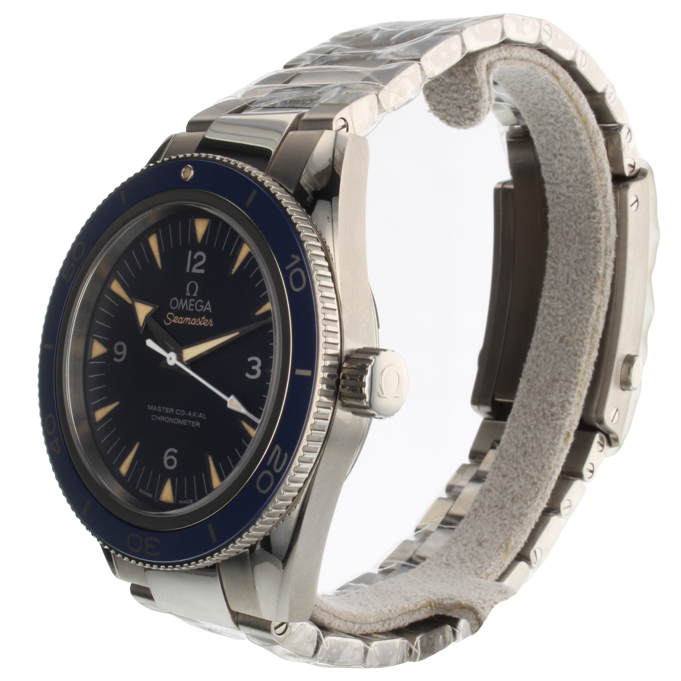 omega-23390412103001-image-52244-968482.jpg